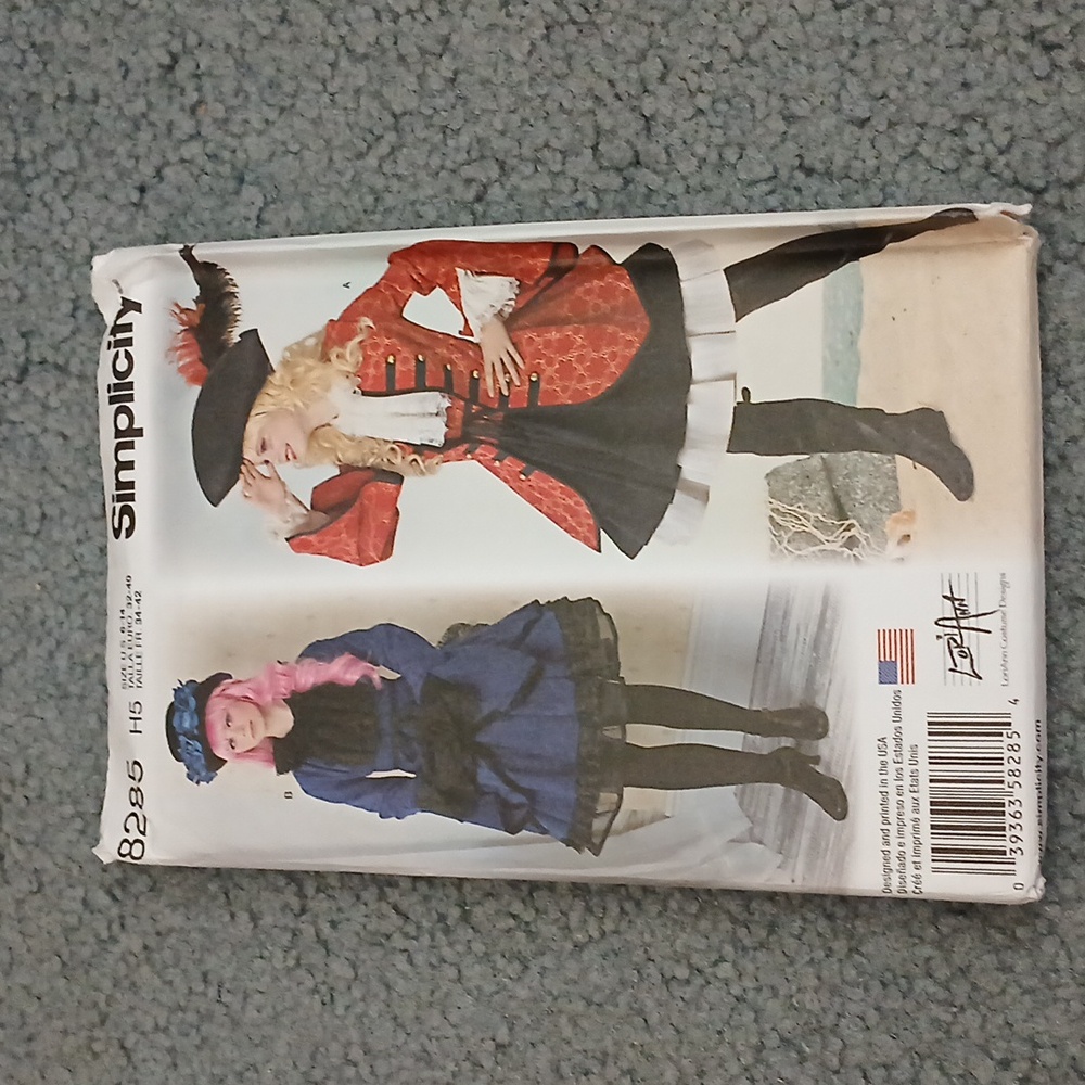Simplicity 8285 Pirate costume Cosplay halloween jacket hat Victorian steampunk